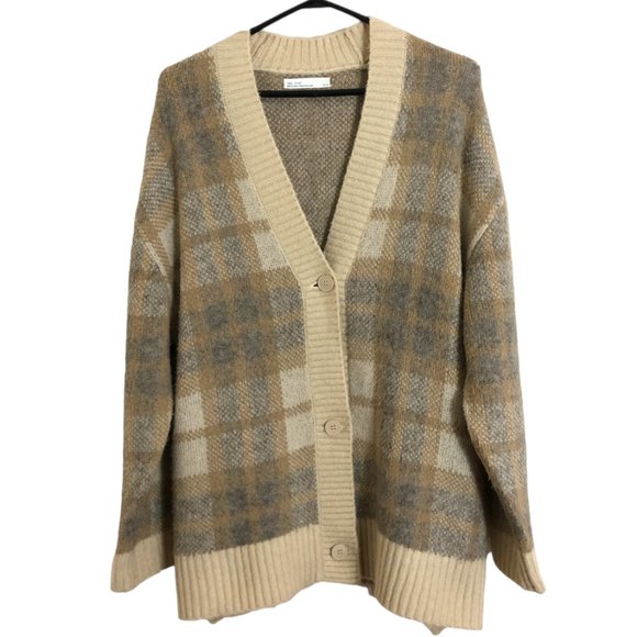 Oak + Fort Fuzzy Oversized Plaid Cardigan - Picture 5 of 11
